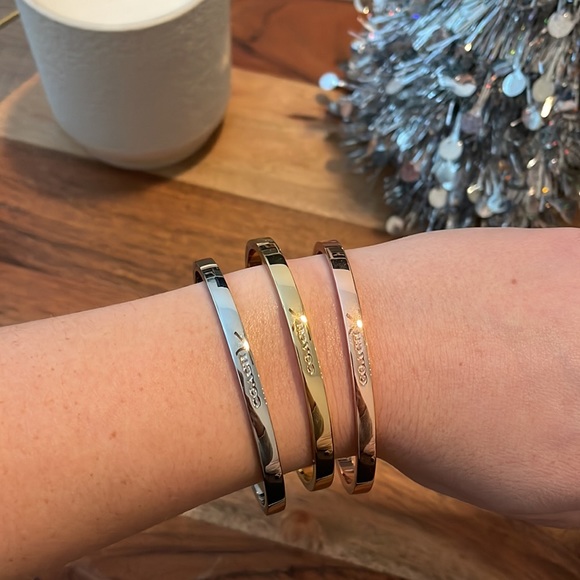 Coach Set of 3 Tri Gold Bangles Bracelet Rose / Gold / Silver - Picture 5 of 6